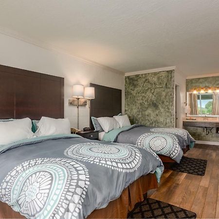 Berryville Fairway Inn מראה חיצוני תמונה