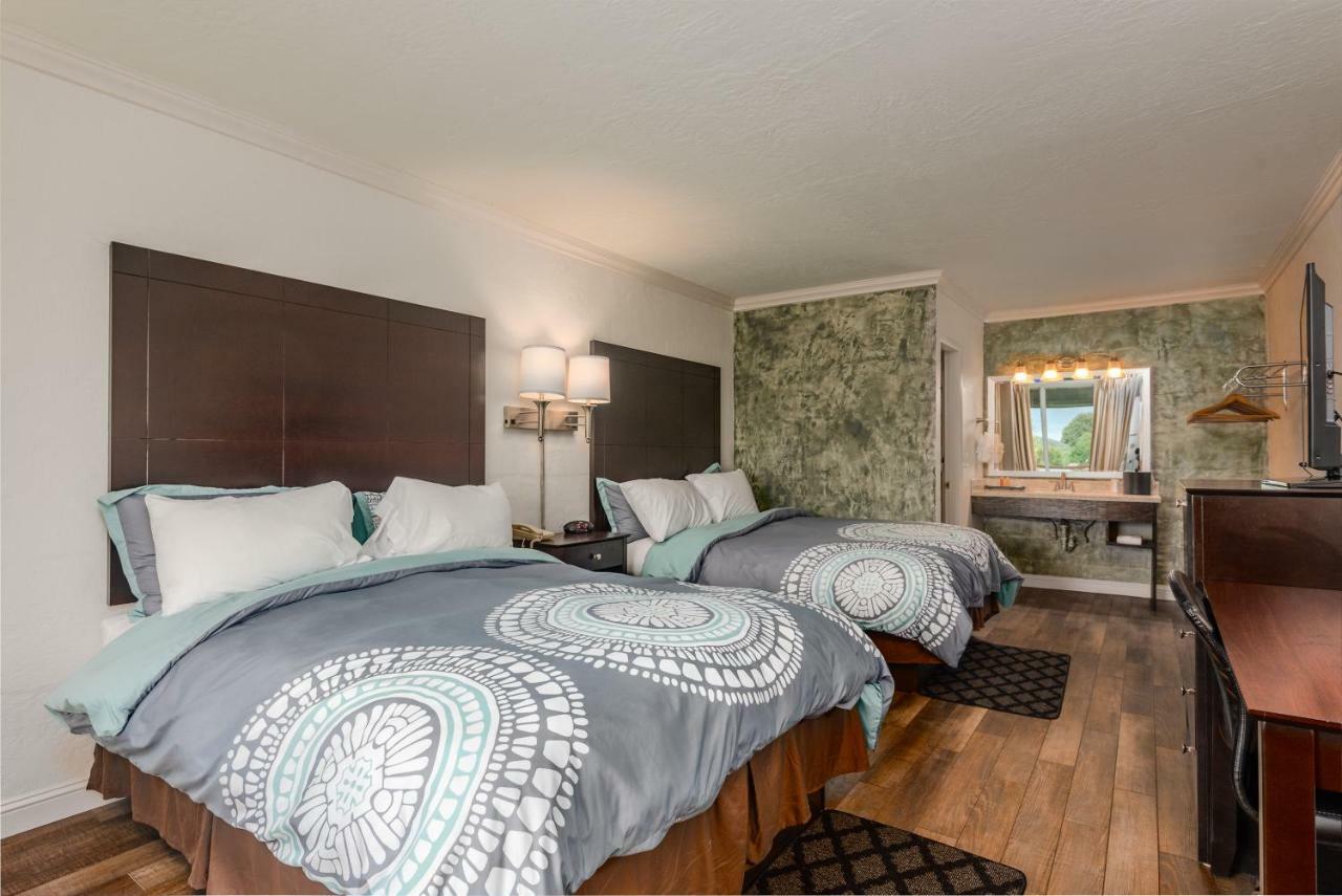 Berryville Fairway Inn מראה חיצוני תמונה