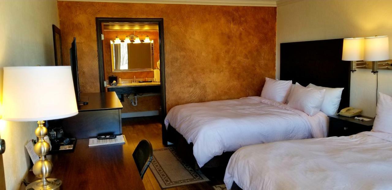 Berryville Fairway Inn מראה חיצוני תמונה